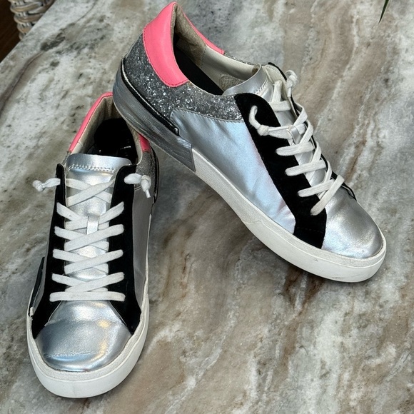 Women’s DOLCE VITA Zina low top sneakers in dark silver- Size 8 - Picture 11 of 13